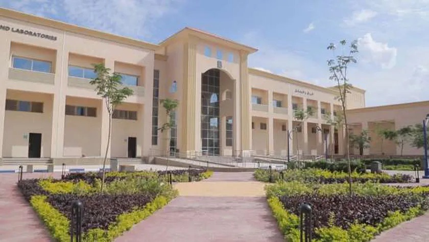 إنشاء نادي ريادة الأعمال E-Club